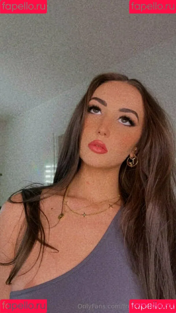 freshmenashley / heyitsmenashly Onlyfans Photo Gallery 