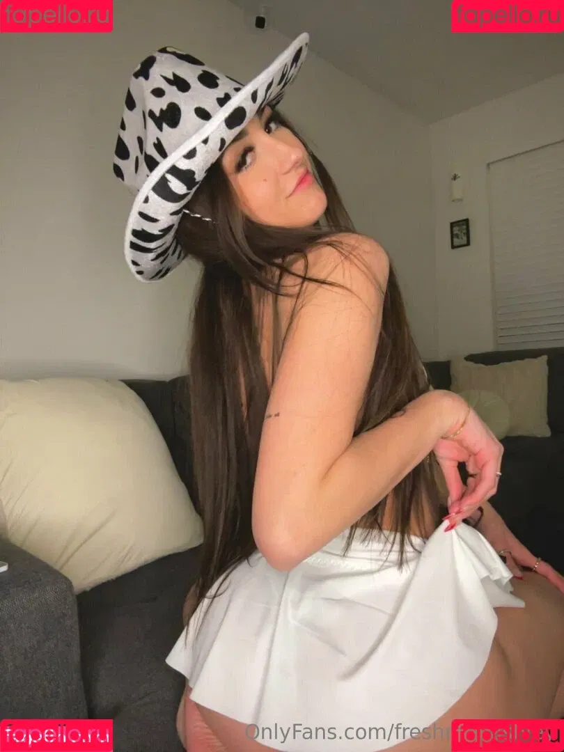freshmenashley / heyitsmenashly Onlyfans Photo Gallery 
