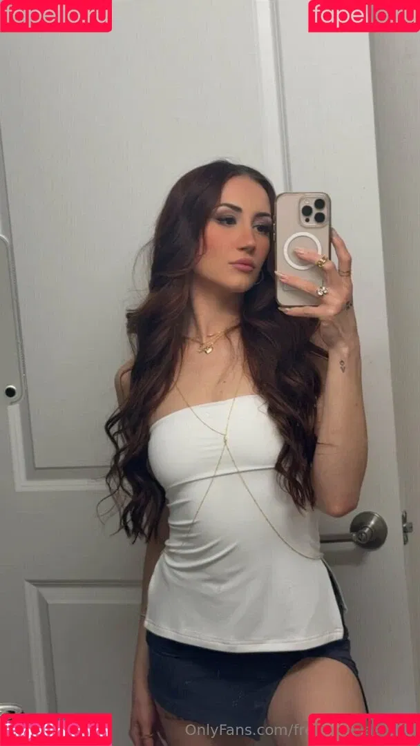 freshmenashley / heyitsmenashly Onlyfans Photo Gallery 