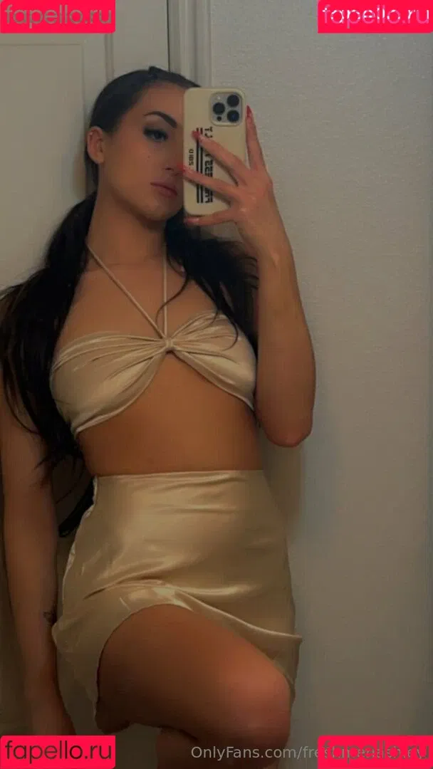 freshmenashley / heyitsmenashly Onlyfans Photo Gallery 