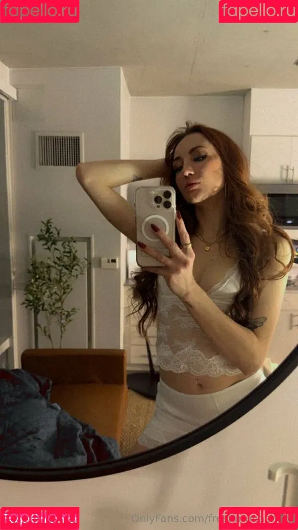 freshmenashley / heyitsmenashly Onlyfans Photo Gallery 