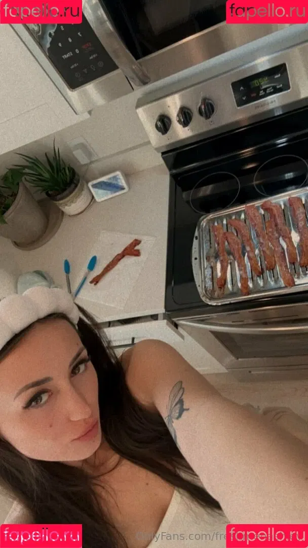 freshmenashley / heyitsmenashly Onlyfans Photo Gallery 