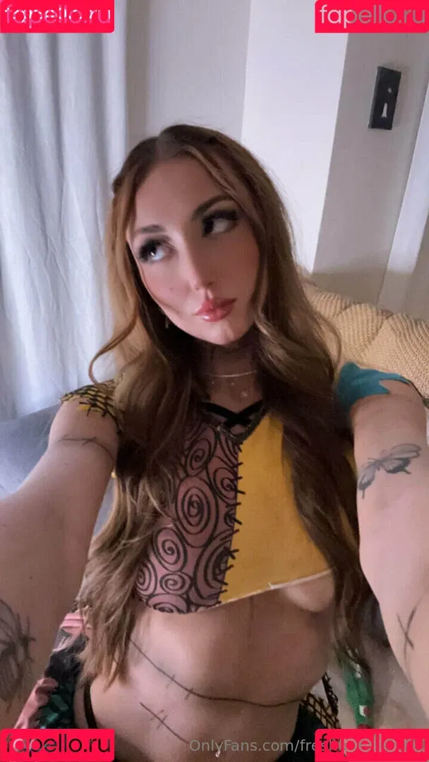freshmenashley / heyitsmenashly Onlyfans Photo Gallery 