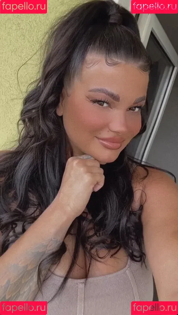 Laura Wölki / laurawoelki Onlyfans Photo Gallery 