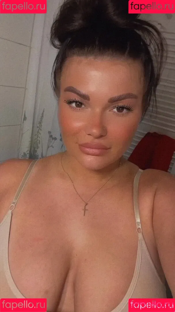 Laura Wölki / laurawoelki Onlyfans Photo Gallery 