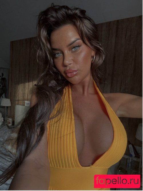 Laura Wölki Nude Onlyfans Photo 34