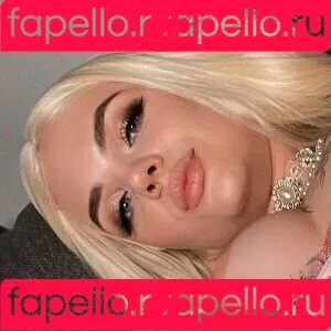 emy.poops Onlyfans Photo Gallery 