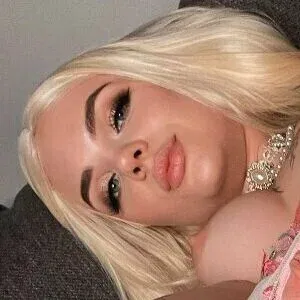 emy.poops Onlyfans Photo Gallery 