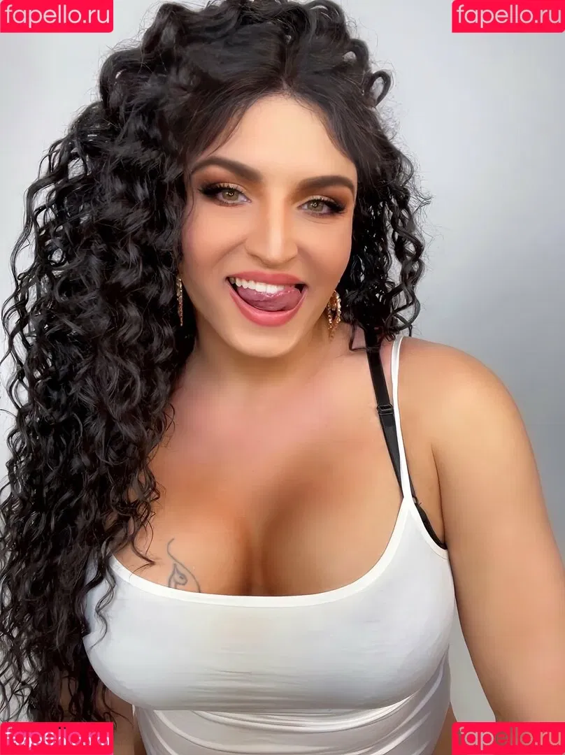 Brazilianhoneyy / Natasha / boricuahoneyy Onlyfans Photo Gallery 