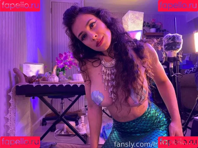 Irma La Dulce / IrmaLaDulce / https: / irma_la_dulce_asmr Onlyfans Photo Gallery 