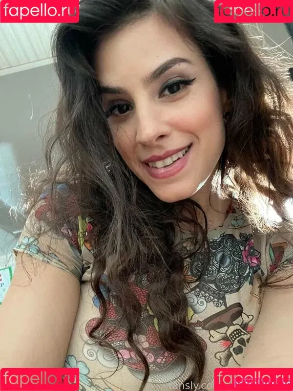 Irma La Dulce / IrmaLaDulce / https: / irma_la_dulce_asmr Onlyfans Photo Gallery 
