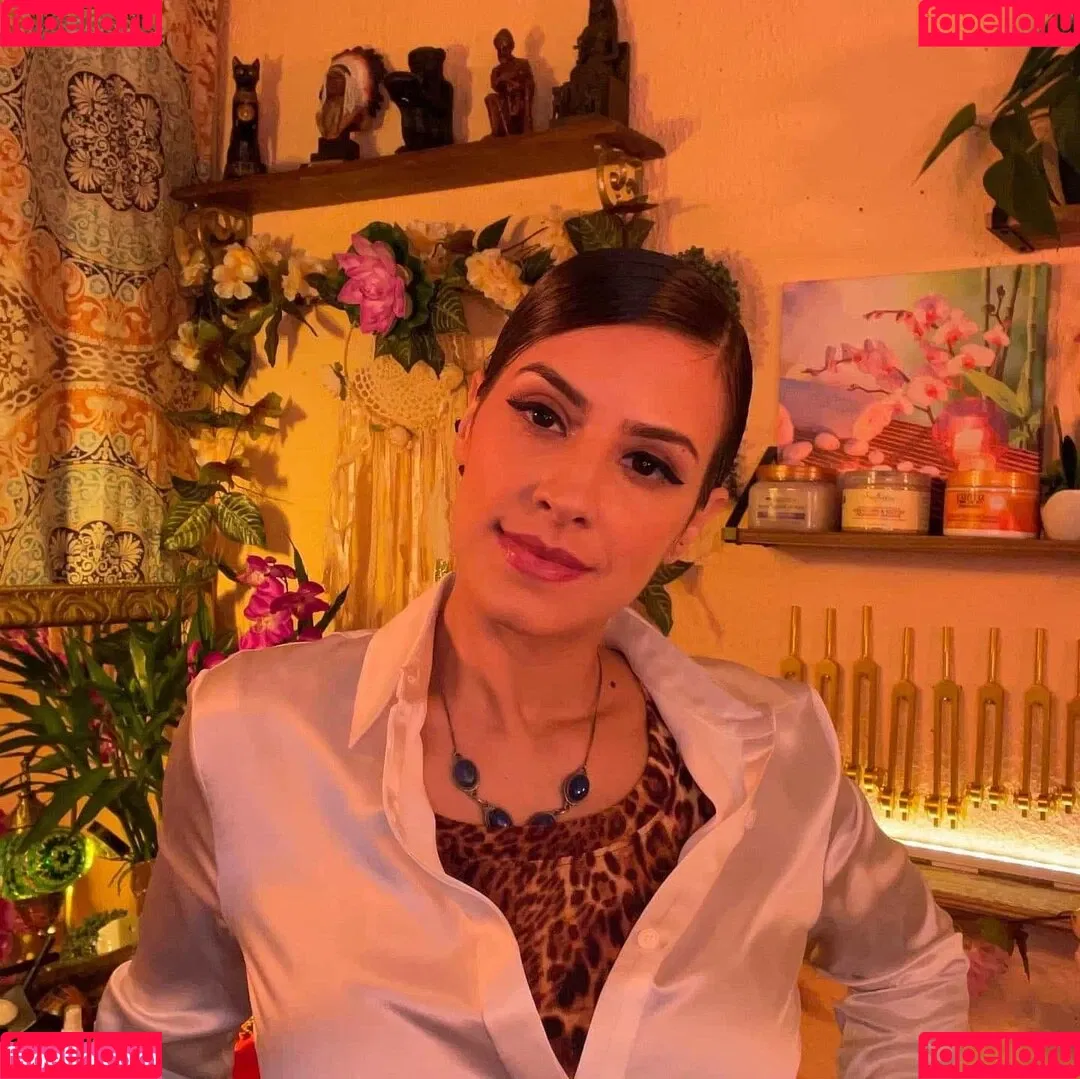 Irma La Dulce / IrmaLaDulce / https: / irma_la_dulce_asmr Onlyfans Photo Gallery 