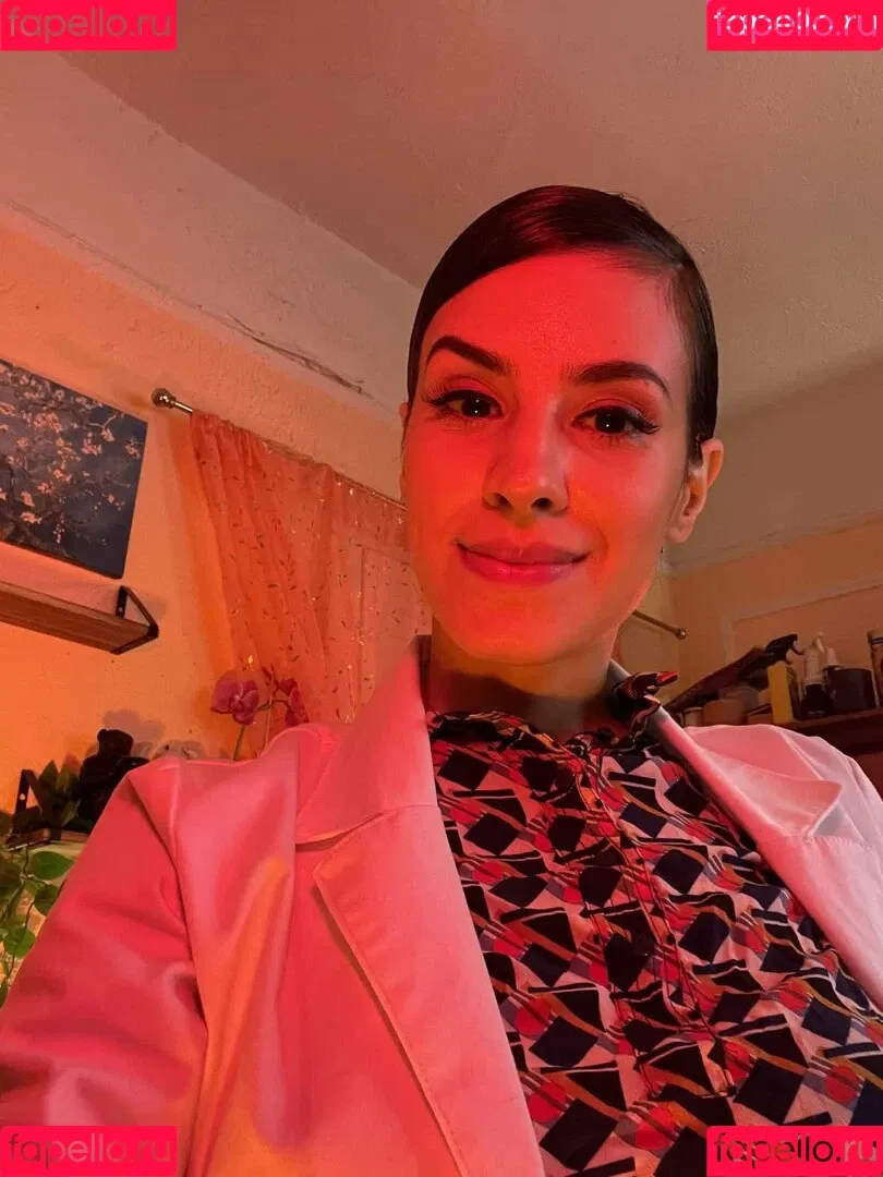 Irma La Dulce / IrmaLaDulce / https: / irma_la_dulce_asmr Onlyfans Photo Gallery 