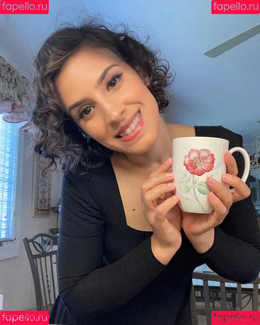 Irma La Dulce / IrmaLaDulce / https: / irma_la_dulce_asmr Onlyfans Photo Gallery 