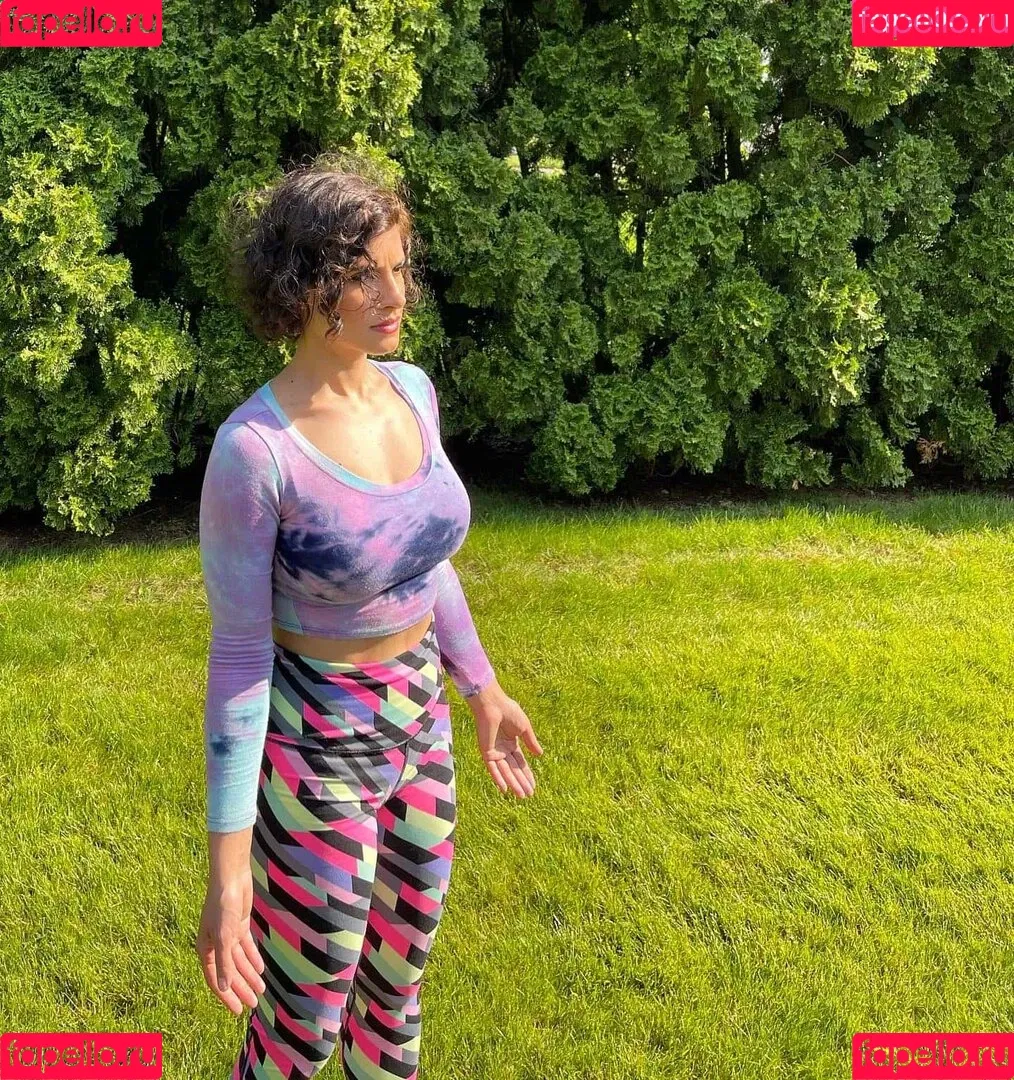 Irma La Dulce / IrmaLaDulce / https: / irma_la_dulce_asmr Onlyfans Photo Gallery 
