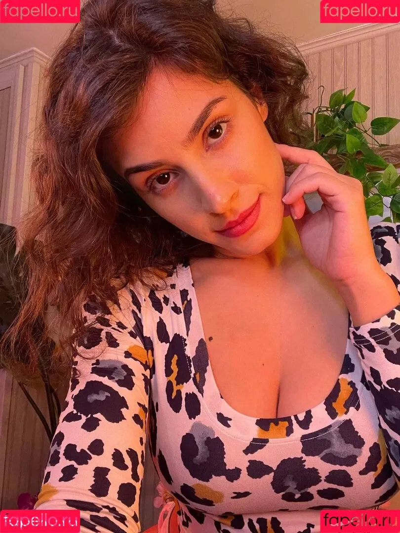 Irma La Dulce / IrmaLaDulce / https: / irma_la_dulce_asmr Onlyfans Photo Gallery 