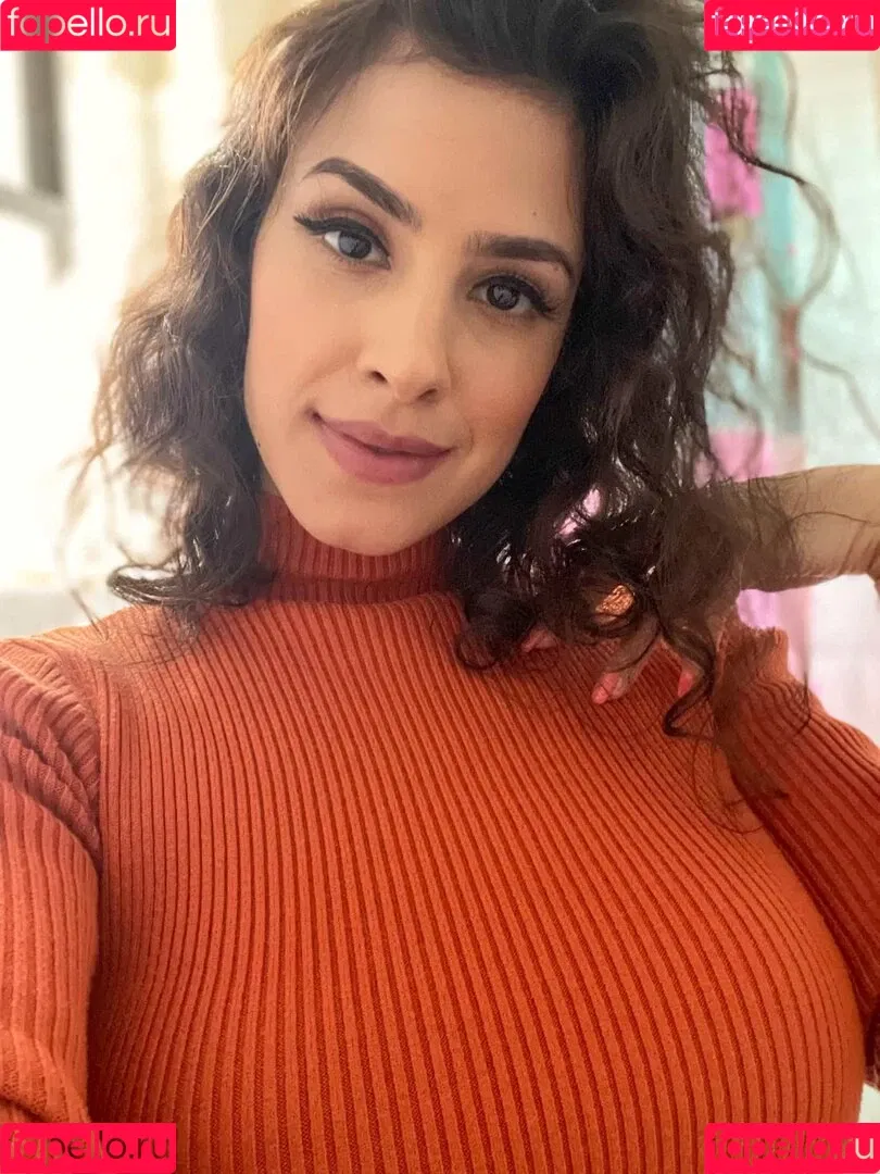 Irma La Dulce / IrmaLaDulce / https: / irma_la_dulce_asmr Onlyfans Photo Gallery 