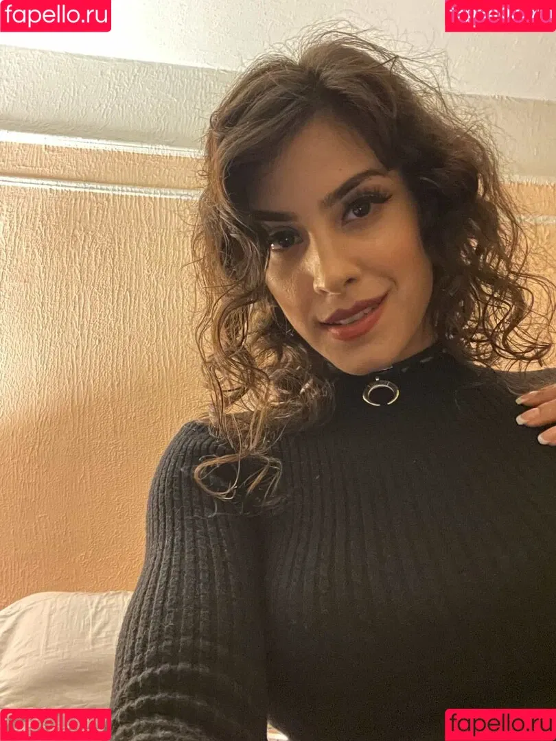 Irma La Dulce / IrmaLaDulce / https: / irma_la_dulce_asmr Onlyfans Photo Gallery 