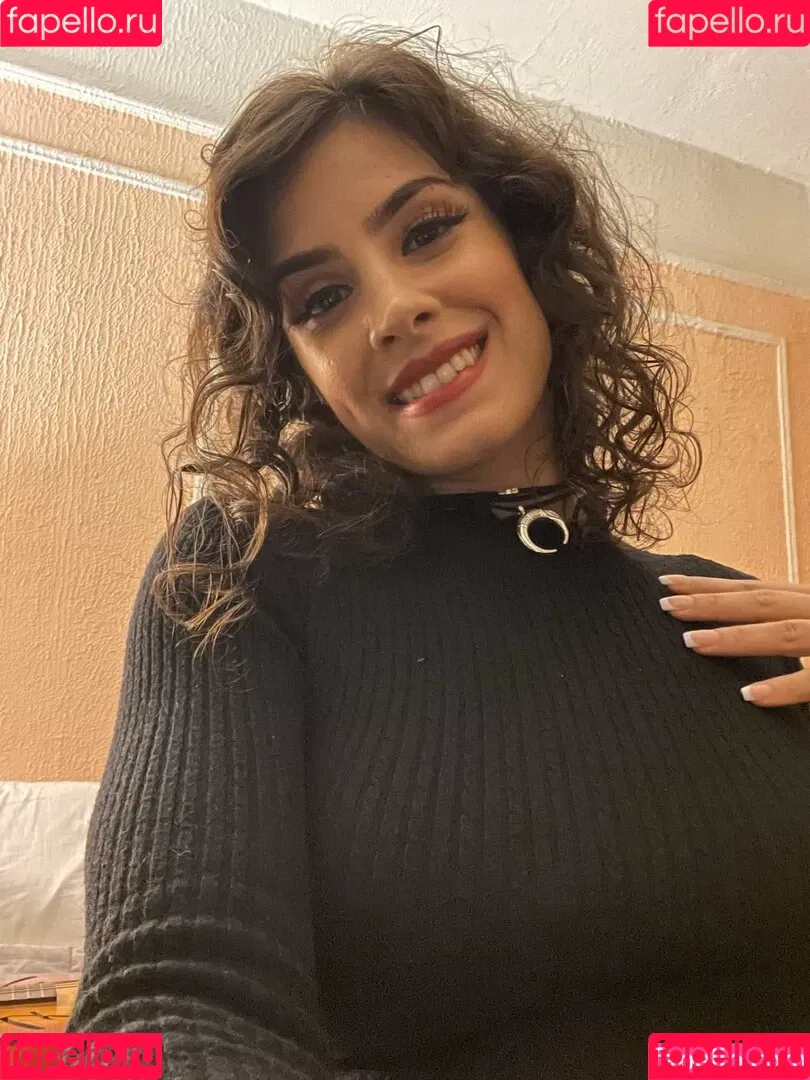 Irma La Dulce / IrmaLaDulce / https: / irma_la_dulce_asmr Onlyfans Photo Gallery 