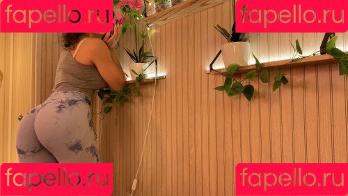 Irma La Dulce / IrmaLaDulce / https: / irma_la_dulce_asmr Onlyfans Photo Gallery 