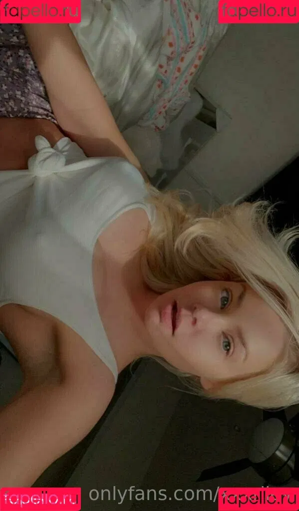Riley Steele / rileyxinsta / xxxRiley Onlyfans Photo Gallery 