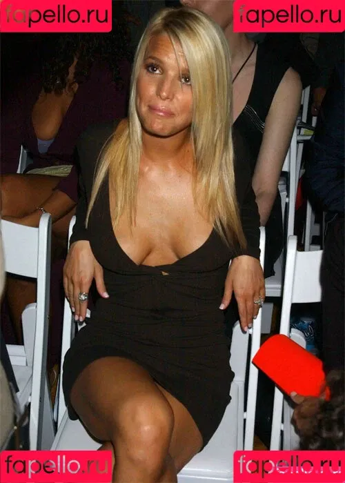 52529184 / Jessica Simpson / JessicaSimpson Onlyfans Photo Gallery 