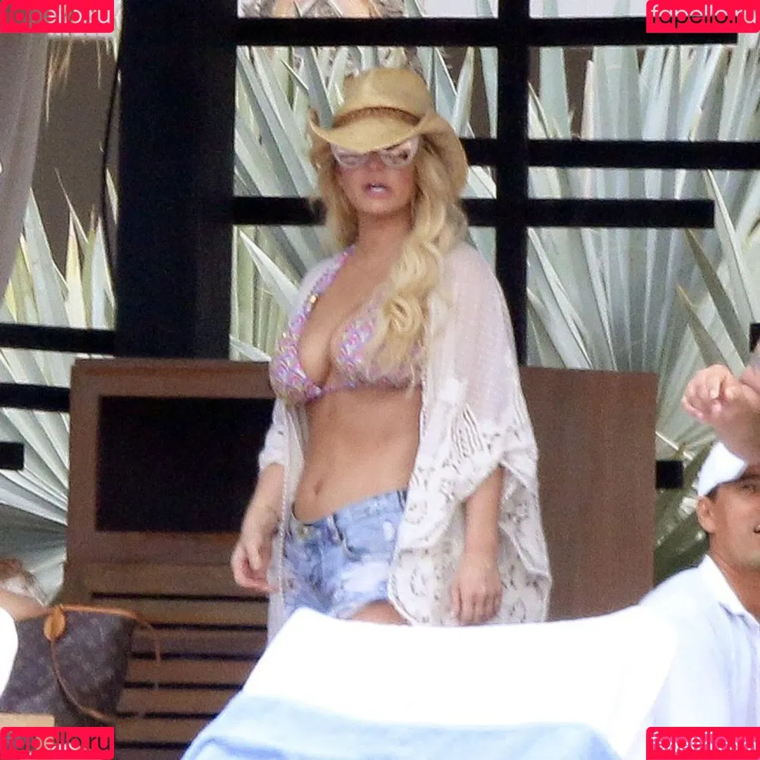 52529184 / Jessica Simpson / JessicaSimpson Onlyfans Photo Gallery 