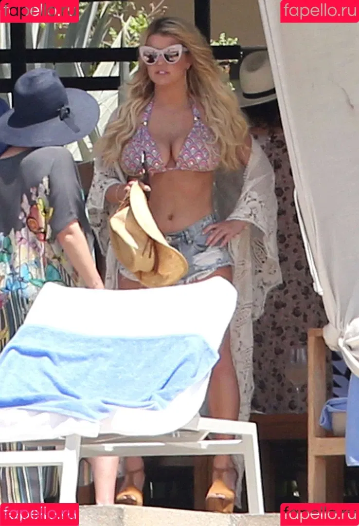 52529184 / Jessica Simpson / JessicaSimpson Onlyfans Photo Gallery 