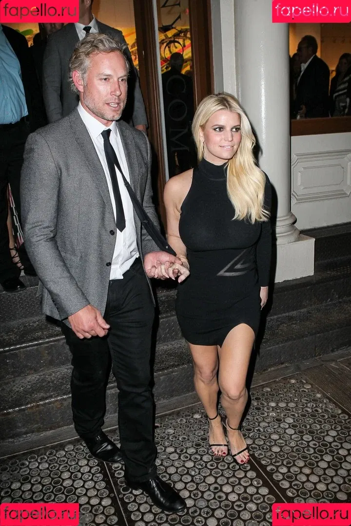 52529184 / Jessica Simpson / JessicaSimpson Onlyfans Photo Gallery 