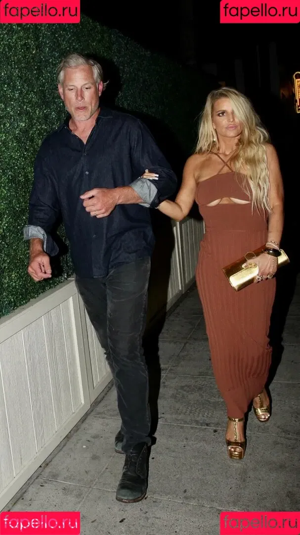 52529184 / Jessica Simpson / JessicaSimpson Onlyfans Photo Gallery 