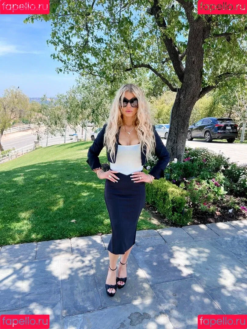 52529184 / Jessica Simpson / JessicaSimpson Onlyfans Photo Gallery 