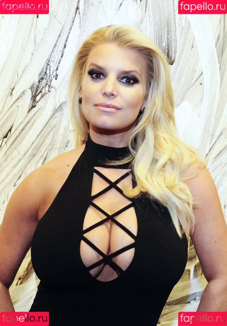 52529184 / Jessica Simpson / JessicaSimpson Onlyfans Photo Gallery 
