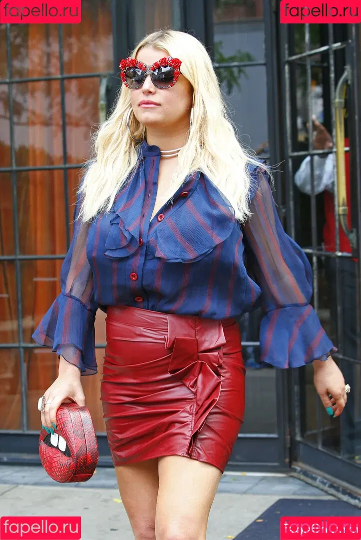 52529184 / Jessica Simpson / JessicaSimpson Onlyfans Photo Gallery 