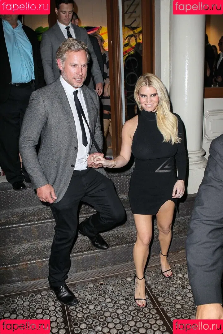 52529184 / Jessica Simpson / JessicaSimpson Onlyfans Photo Gallery 