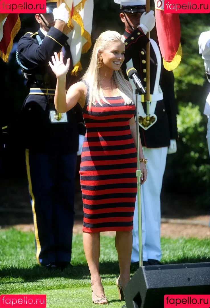 52529184 / Jessica Simpson / JessicaSimpson Onlyfans Photo Gallery 