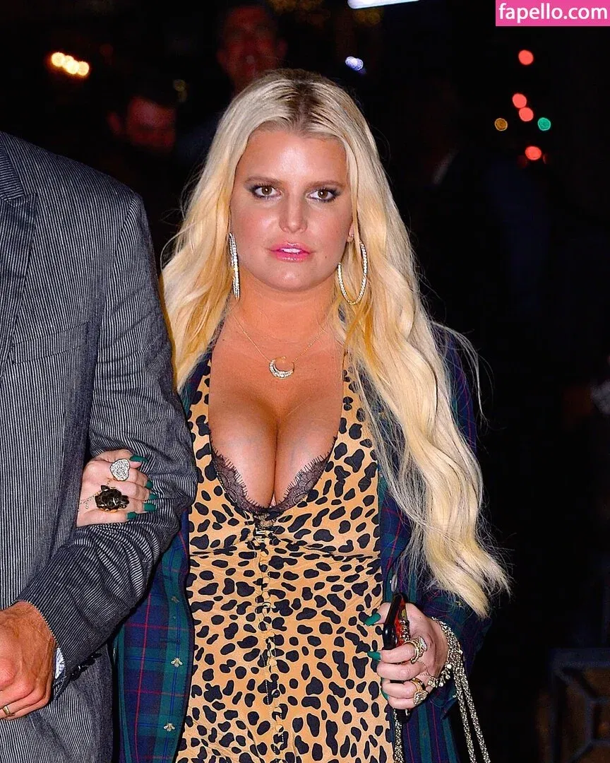 52529184 / Jessica Simpson / JessicaSimpson Onlyfans Photo Gallery 