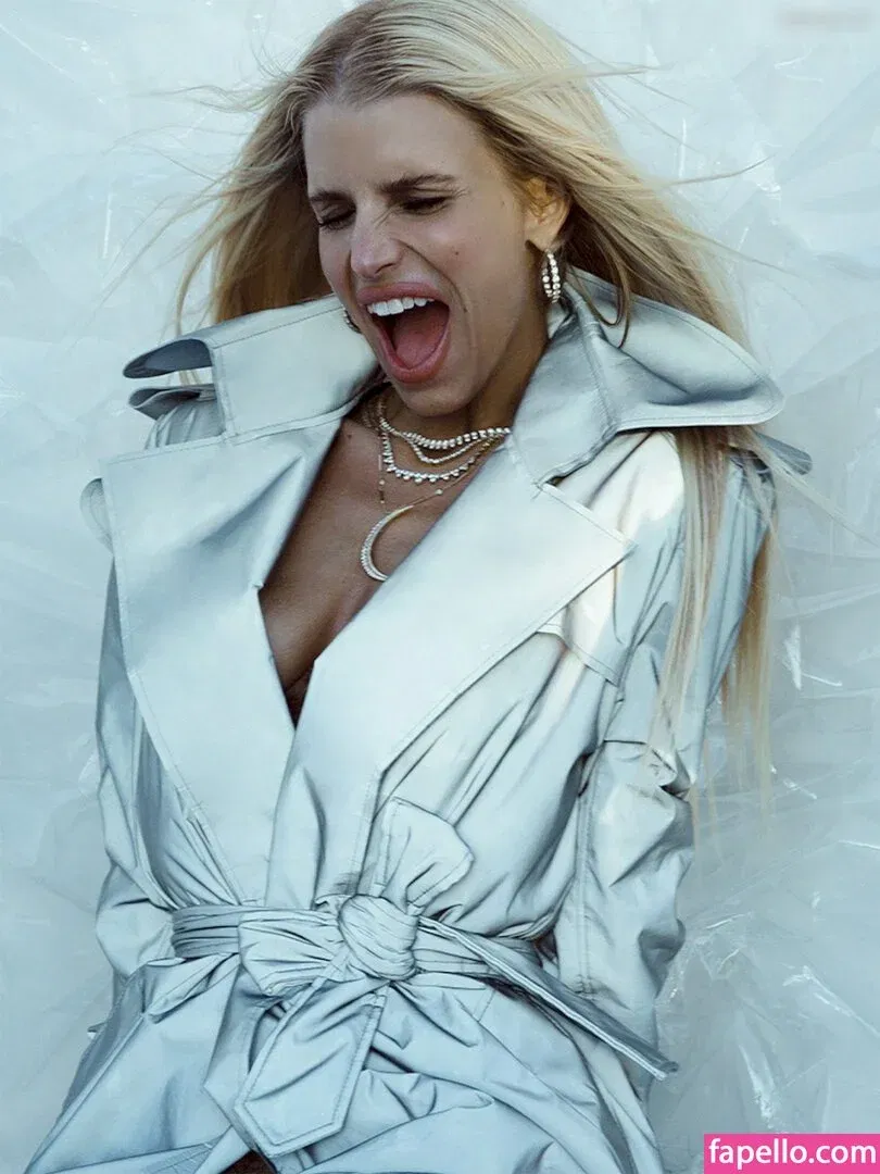 52529184 / Jessica Simpson / JessicaSimpson Onlyfans Photo Gallery 