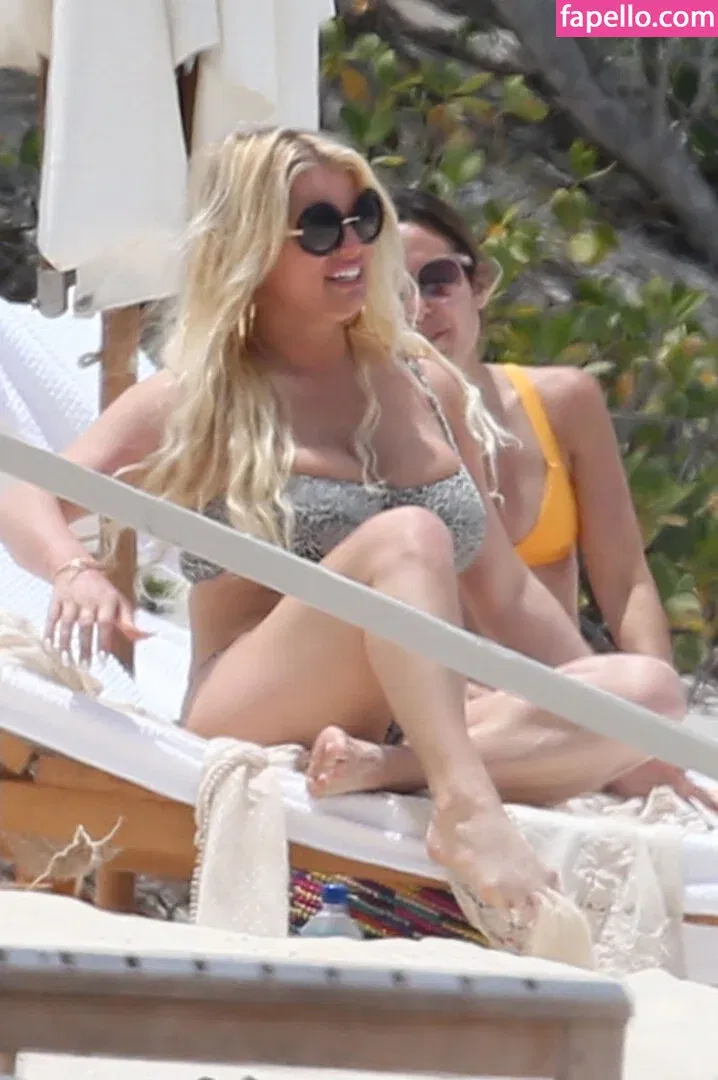 52529184 / Jessica Simpson / JessicaSimpson Onlyfans Photo Gallery 