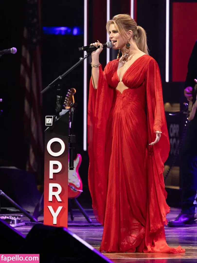 52529184 / Jessica Simpson / JessicaSimpson Onlyfans Photo Gallery 