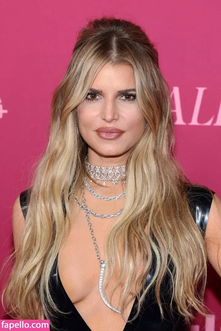 52529184 / Jessica Simpson / JessicaSimpson Onlyfans Photo Gallery 