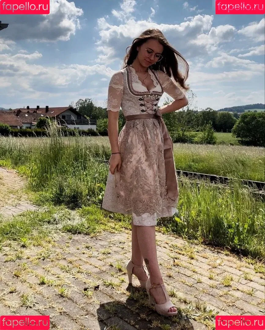 Anna Kauer / anna_kauer Onlyfans Photo Gallery 