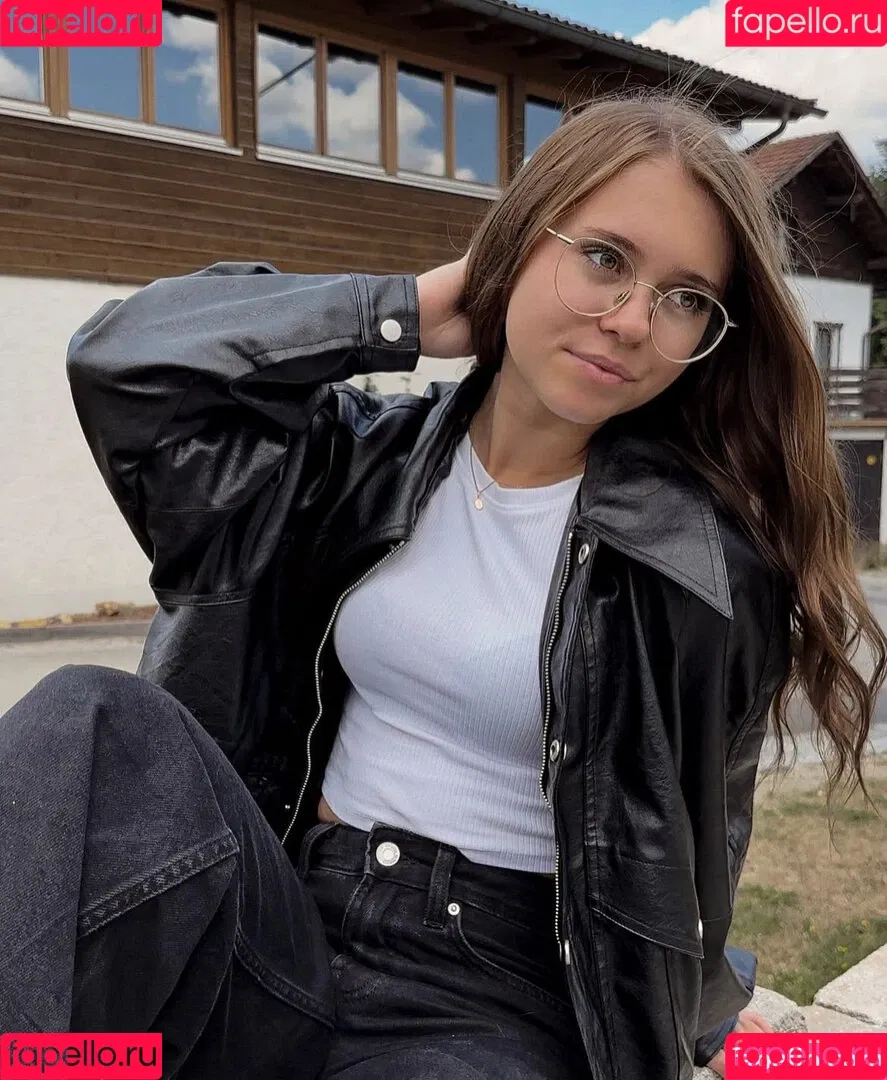 Anna Kauer / anna_kauer Onlyfans Photo Gallery 