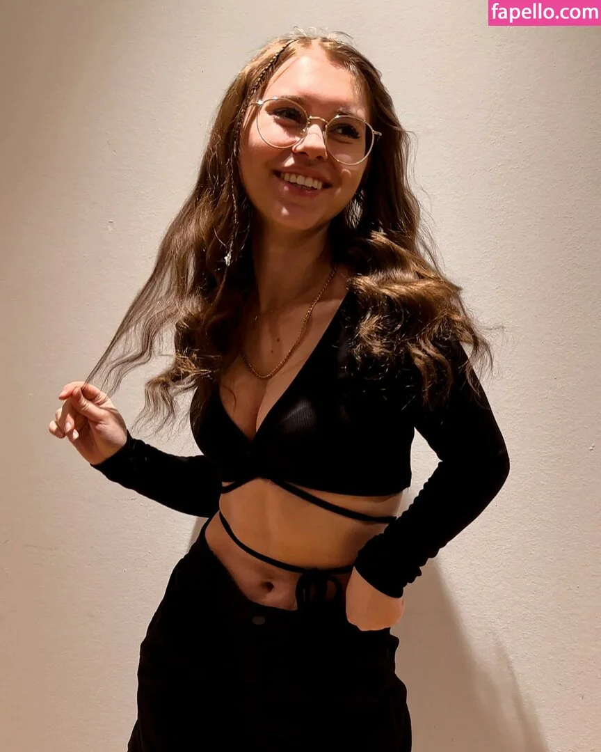 Anna Kauer / anna_kauer Onlyfans Photo Gallery 