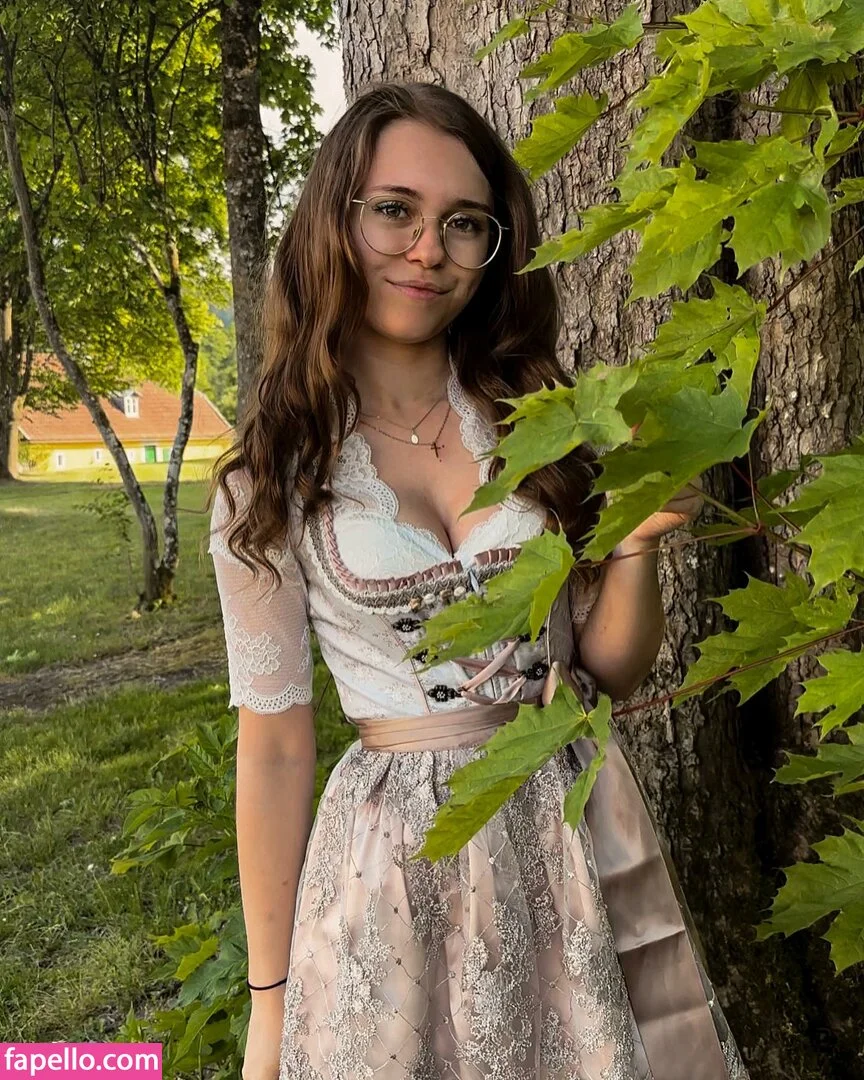 Anna Kauer / anna_kauer Onlyfans Photo Gallery 