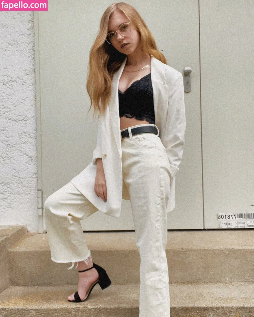 Anna Kauer / anna_kauer Onlyfans Photo Gallery 