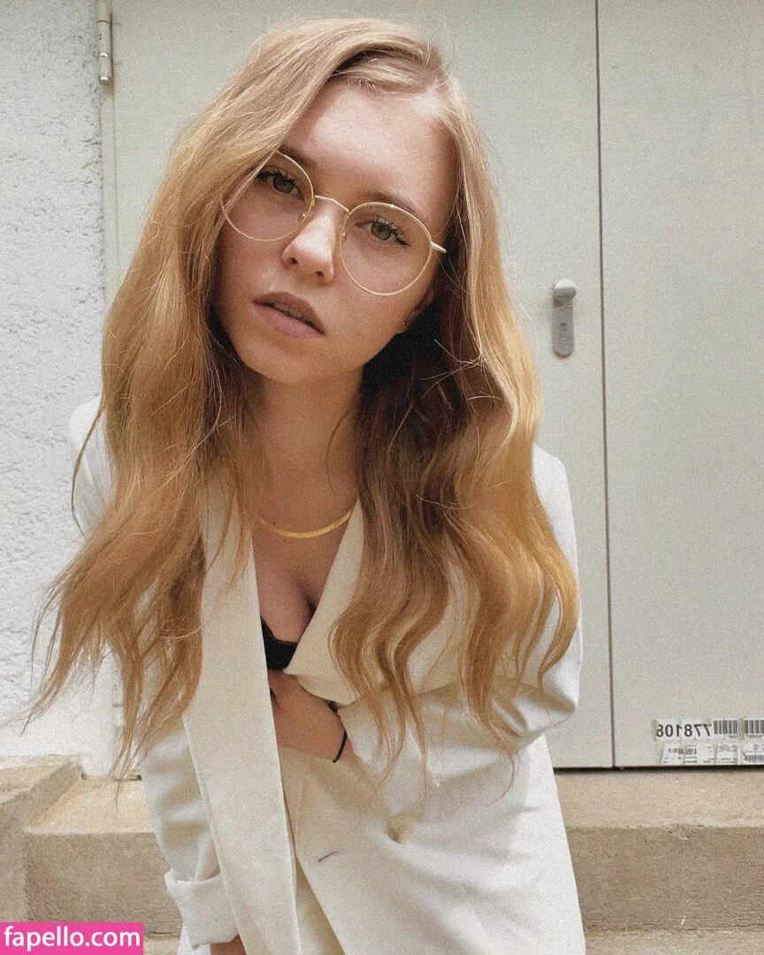 Anna Kauer / anna_kauer Onlyfans Photo Gallery 