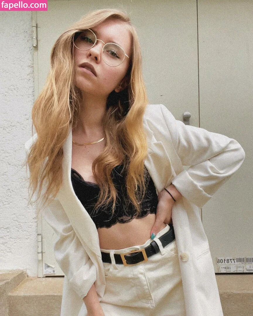 Anna Kauer / anna_kauer Onlyfans Photo Gallery 