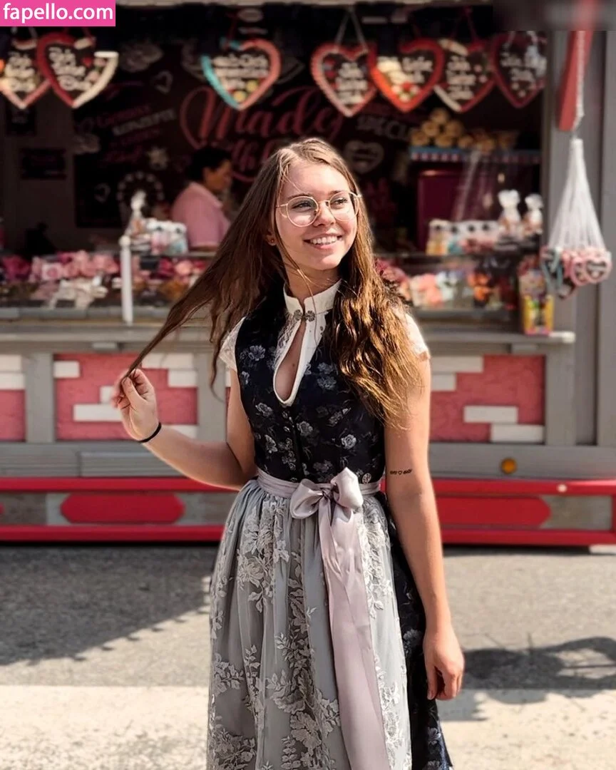 Anna Kauer / anna_kauer Onlyfans Photo Gallery 