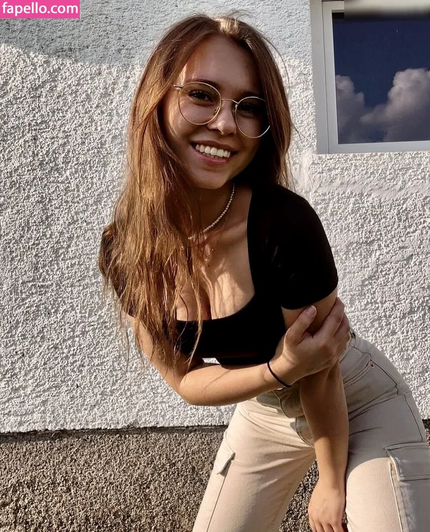 Anna Kauer / anna_kauer Onlyfans Photo Gallery 