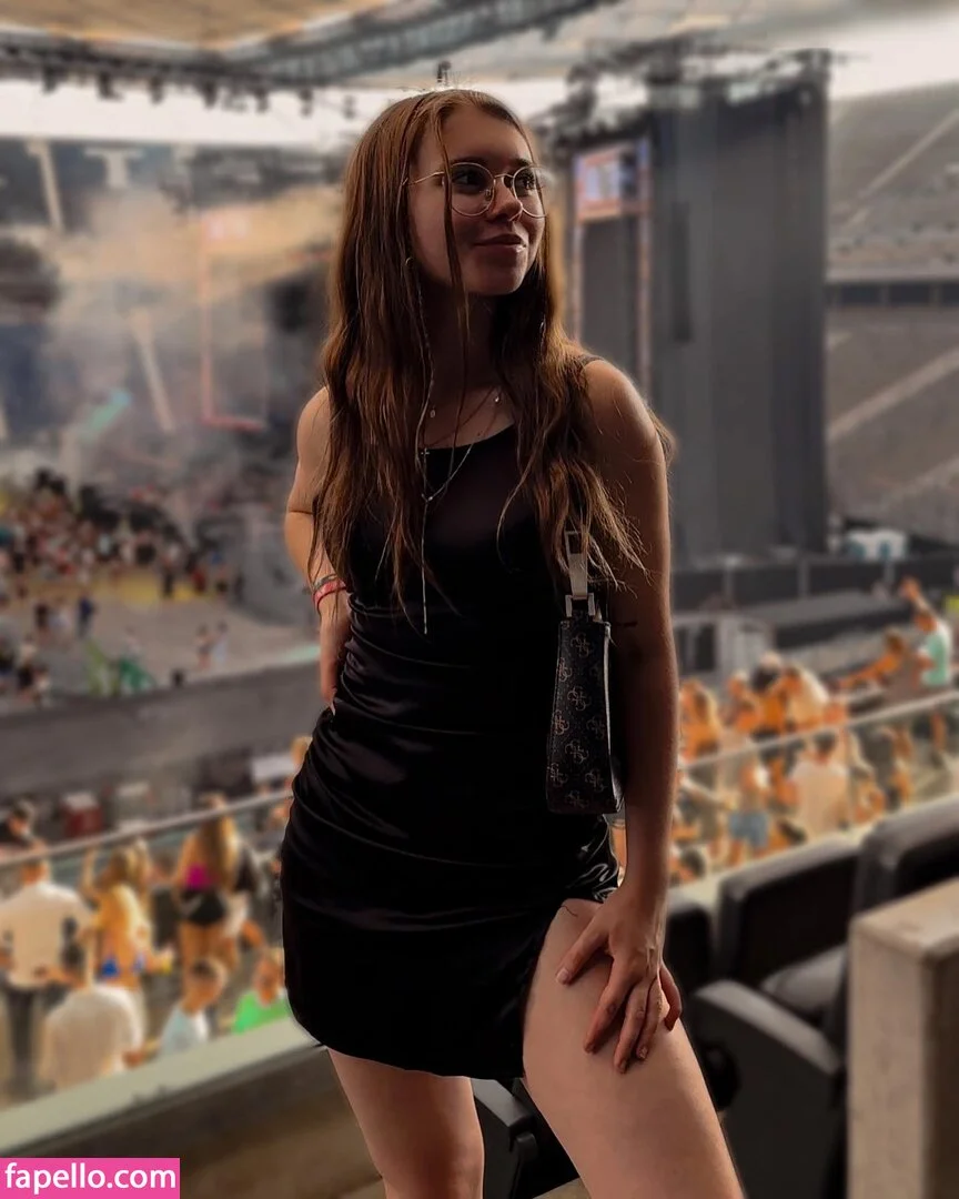 Anna Kauer / anna_kauer Onlyfans Photo Gallery 